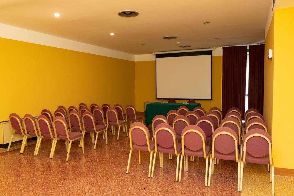 Hotel Torre Normanna Altavilla Milicia Εξωτερικό φωτογραφία